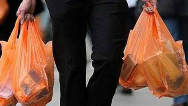 Dear Pak Jokowi! Larangan Penggunaan Plastik Justru Buat Ekonomi Masyarakat Makin Sulit