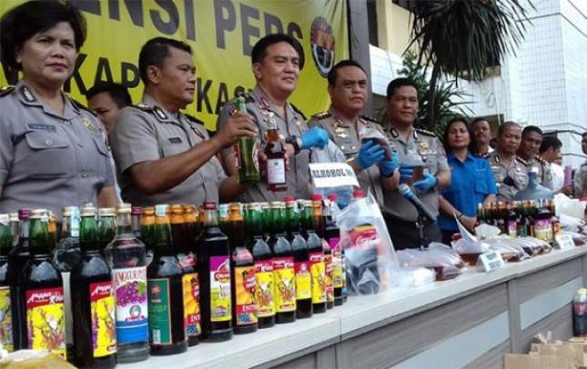 Polda Metro Jaya Amankan 180 Orang Terkait Miras Oplosan