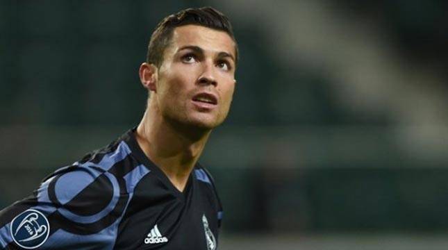 Cristiano Ronaldo Pemain Sepak Bola Paling Berpengaruh di Instagram