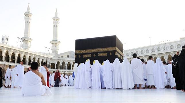 Allianz Syariah Gelar Kado Umrah Bagi Sosok Inspiratif
