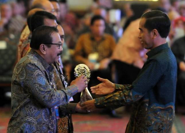 Latar Belakang Gubernur, Tepat Dampingi Jokowi Dua Periode