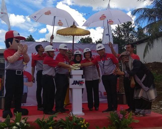 Sikapi Perkembangan Ekonomi di Bogor, JNE Bangun Kantor Cabang Baru