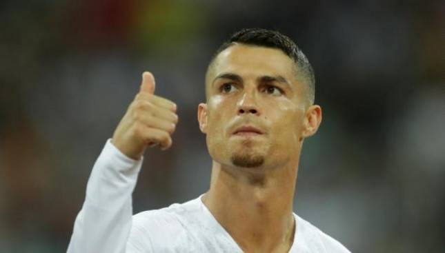 Waduh! Mega Bintang Cristiano CR7 Ronaldo Positif Terpapar Covid-19, Kok Bisa?