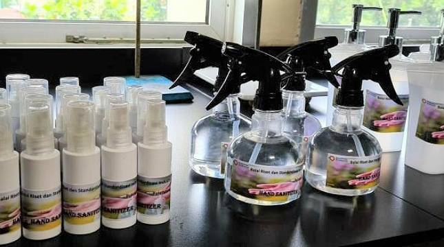 Unit Pendidikan Kemenperin Mampu Produksi 1.700 Botol Hand Sanitizer