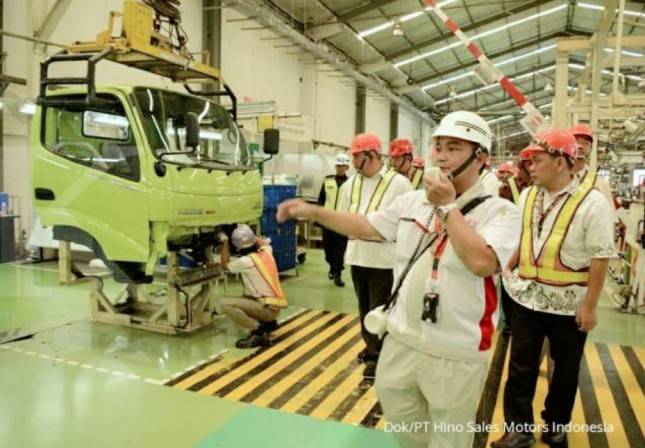 Tidak Kuat, PT Hino Motors Manufacturing Indonesia Ajukan Stop Pabrik