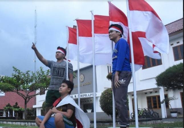 Tetap Protokol Kesehatan, Masyarakat Semarak Sambut 17 Agustus di Seskoad Bandung