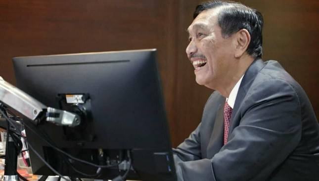 Di Demo Abis-abisan di Dalam Negeri, Luhut Sebut Omnibus Law Justru Tuai Pujian dari Lembaga Negara AS