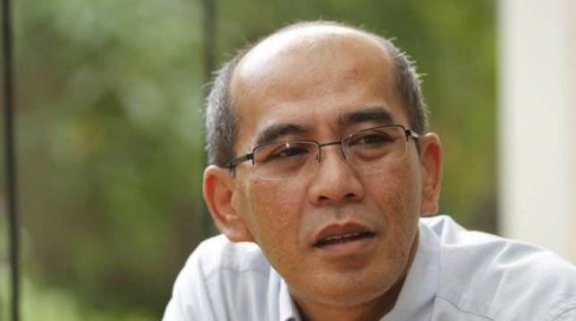 Geleng-Geleng Kepala, Faisal Basri Kembali Buat Pernyataan Pedas: Kereta Cepat Pakai APBN tapi 9 Juta Penerima JKN Dihapus