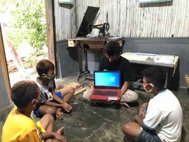  Pertamina Foundation Donai 50 Laptop Dukung Pembelajaran Jarak Jauh