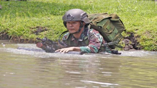 Prajurit Yonif 3 Brigif 2Mar Pasmar 2 Latihan Renang Tempur