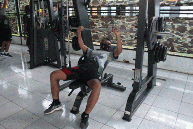 Prajurit Yonkapa 1 Mar Cilandak Tingkatkan Kebugaran Tubuh dengan Fitness