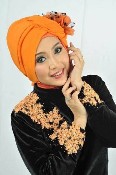 Masyarakat Citayam Bogor Terima Sapi Kurban dari Artis Ratna Listy