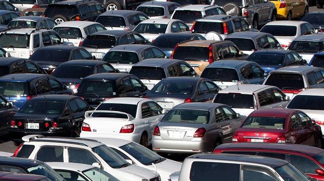Pemerintah Desak Industri Otomotif Gunakan Baja Lokal