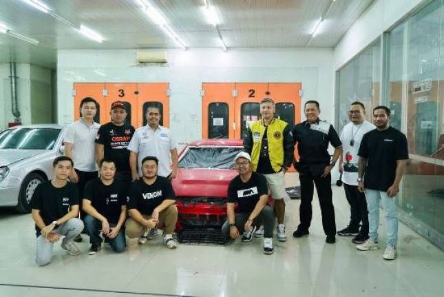 Ketum IMI Tinjau Mobil Modifikasi Blackstone Live Modz 2022 Milik Gading Marten