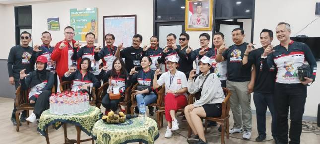 Ganjar Pranowo Hadir, Mantan KSAU Pimpin Gowes dan Senam Bersama Relawan