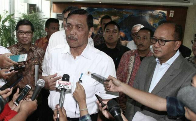 Miliki Potensi Capai US$1,3 Triliun, Menko Luhut Ajak Para Pengusaha Kembangkan Potensi Sektor Maritim