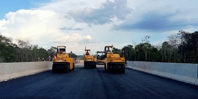Hakaaston Suplai Aspal Berkualitas di Proyek Jalan Tol Trans Sumatera Tahap II