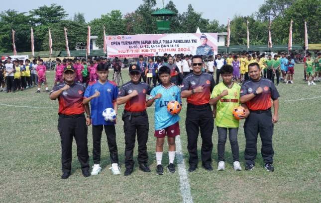 Kababek TNI Buka Turnamen Sepak Bola Piala Panglima TNI Kategori U-10 Sampai U-16