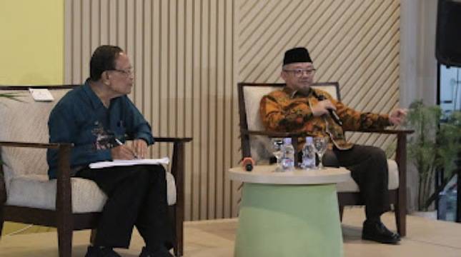 Beri Kuliah Umum di Presuniv, Mendikdasmen Beberkan Pengembangan Teknologi AI di Dunia Kerja dan Pendidikan