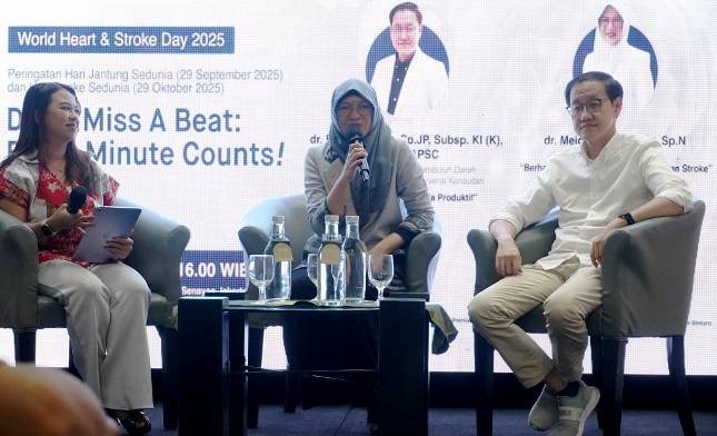 RS Premier Bintaro Ajak Masyarakat Waspadai Aritmia dan Stroke Lewat Media Gathering