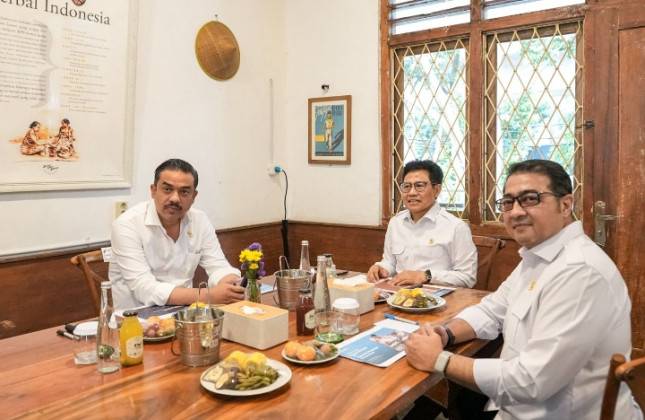Sinergi Tiga Menteri: UMKM dan Ekraf Dipacu Jadi Mesin Pengentasan Kemiskinan