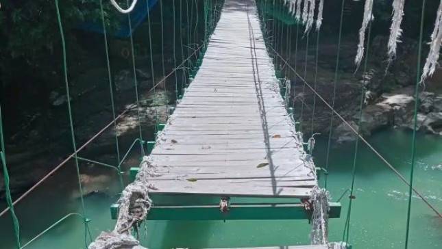 Jembatan Lapuk di Cunca Wulang: Dua Turis Austria Tewas, Wajah Kelam Infrastruktur Pariwisata Manggarai Barat