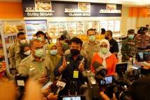 Menteri Pertanian Syahrul Yasin Limpo, ketika meninjau cabang ketiga Toko Daging Nusantara di Depok Jawa Barat