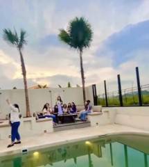 Mr Moonlight Runway Pool Cafe & Rest Bandung 