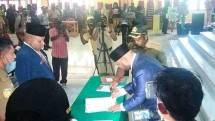 Kabar Hangat dari Papua! Bupati Yakobus Dumupa Lantik Sekda Dogiyai Petrus Agapa