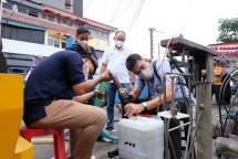 BUMN PPI Member ID Food Distribusikan Ribuan Liter Minyak Goreng ke Pedagang Tradisional
