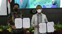 Menteri Investasi Bahlil Lahadalia bersama Menteri DPDPT Abdul Halim Iskandar saat menandatangani nota kesepahaman