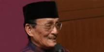 Mantan Gubernur Jatim Basofi Soedirman Meninggal Dunia