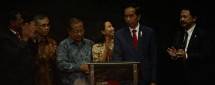 Presiden Jokowi, Ketua OJK, Menteri BUMN, Dirut BEI Tito Sulistio dan Gub DKI Djarot (Foto Ist)