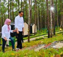Presiden Jokowi dan Ibu Iriana