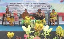 Deputi Pengembangan Sumber Daya Perpustakaan Perpusnas Adin Bondar pada kesempatan talkshow Peningkatan Indeks Literasi Masyarakat (PILM) besama Sekda Jayapura Hana Salomina.