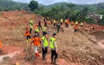 DMC Dompet Dhuafa Intensifkan Pencarian Korban Longsor di Cilacap dan Banjarnegara