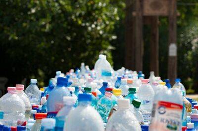 Bisnis Limbah Plastik Jadi Rupiah: Panduan Lengkap dari Pengumpulan hingga Daur Ulang